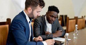 Lee más sobre el artículo Los mejores juristas de Cali: mentes jurídicas expertas