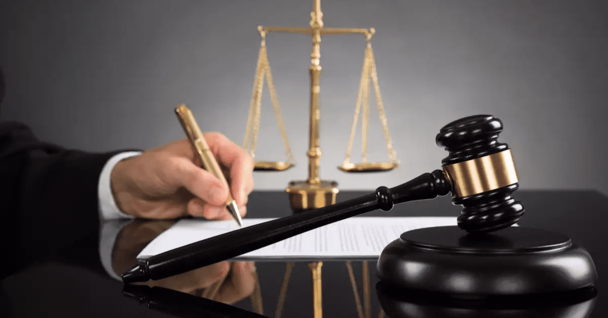 Lee más sobre el artículo Importancia Crucial de Contratar Abogado